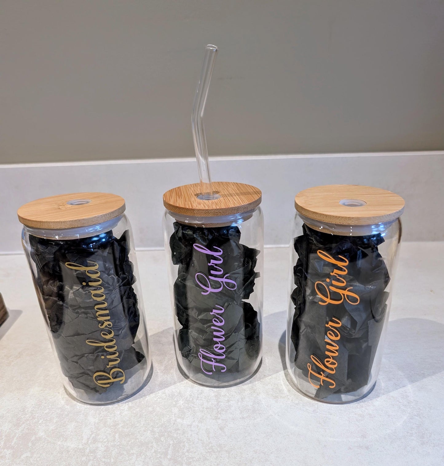 Bridesmaid & Flower Girl Glass Cup with Bamboo Lid & Straw - Custom Wedding Party Tumbler - Hen Do Gift or Favour